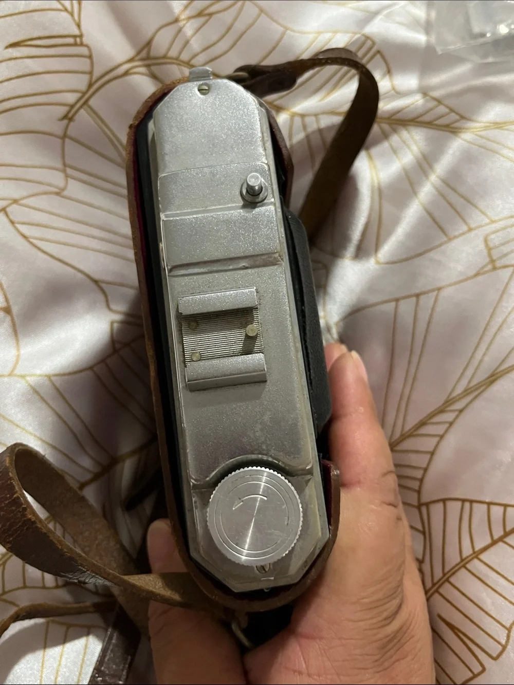 Report Vintage Folding Film Camera in Brown and Silver
